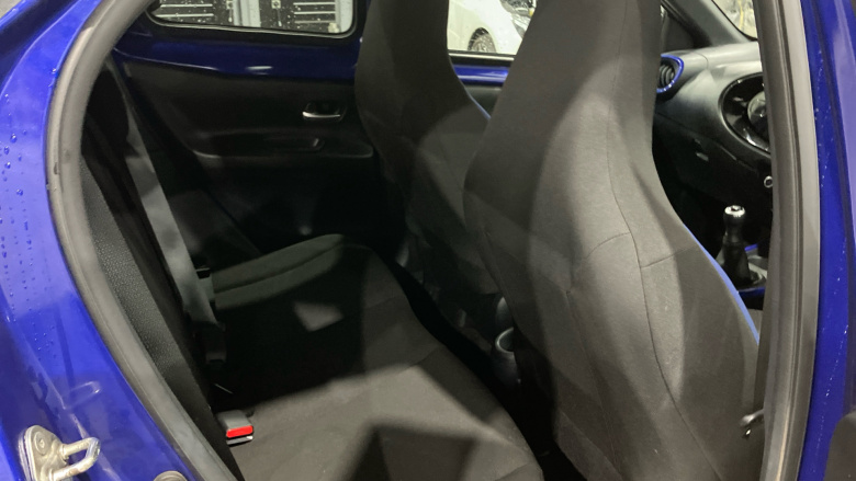 Toyota Aygo X 1.0 VVT-i Edge 5dr Petrol Hatchback